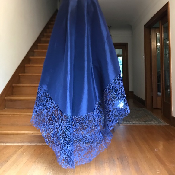 Sapphire blue lace and satin look high low - Picture 4 of 12